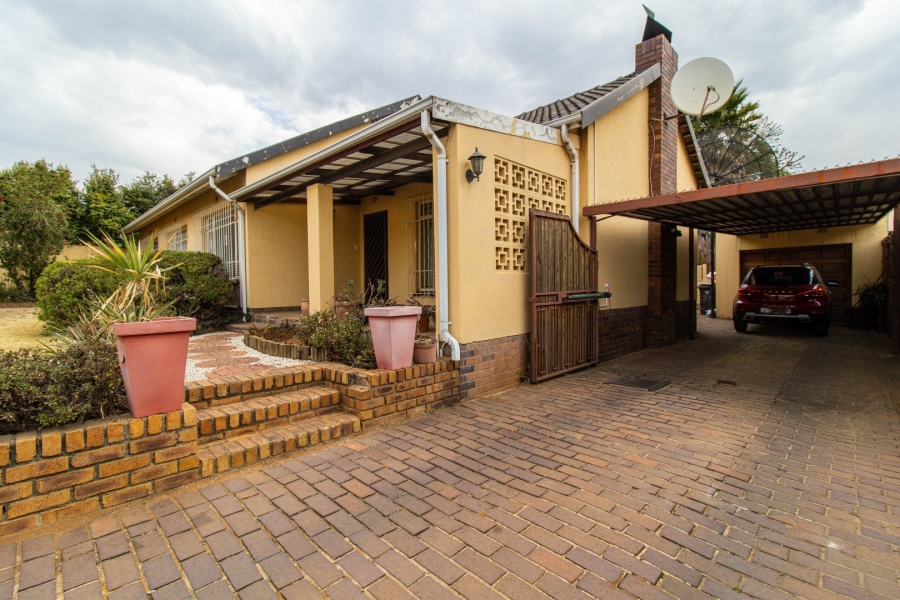 4 Bedroom Property for Sale in The Hill Gauteng