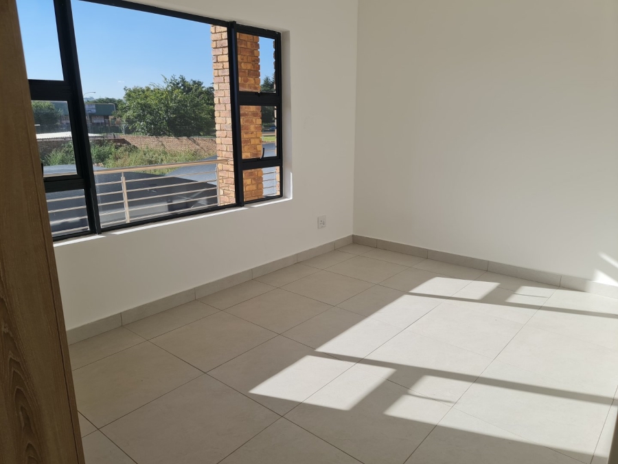 To Let 2 Bedroom Property for Rent in Witfield Gauteng