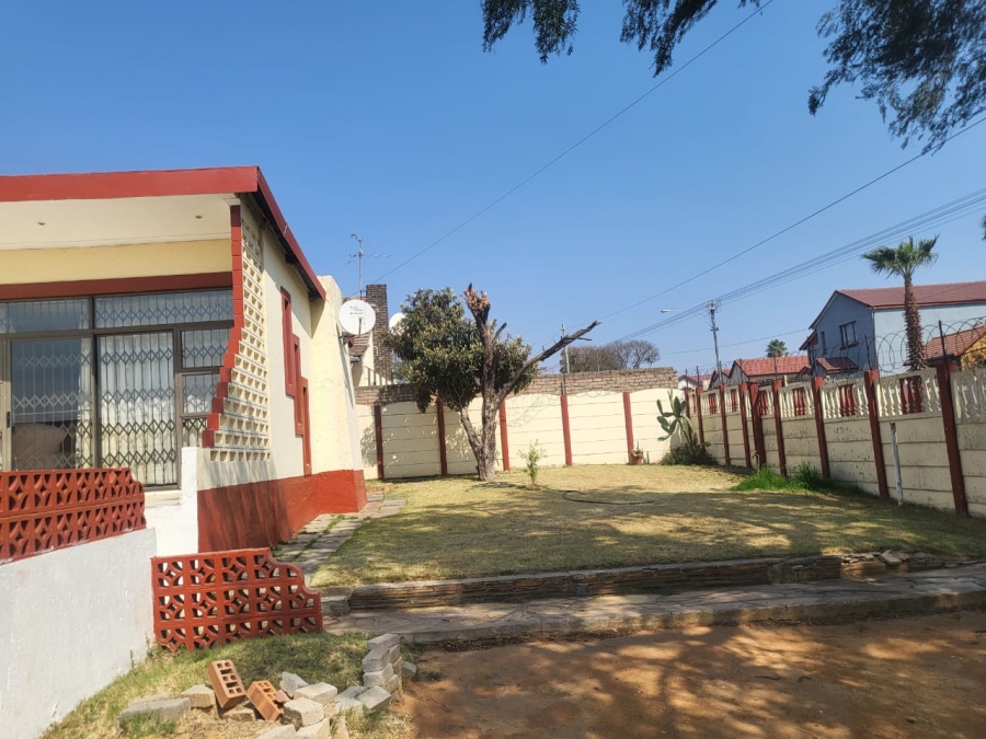 3 Bedroom Property for Sale in Tulisa Park Gauteng