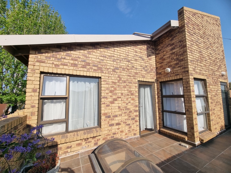 3 Bedroom Property for Sale in Meyersdal Gauteng