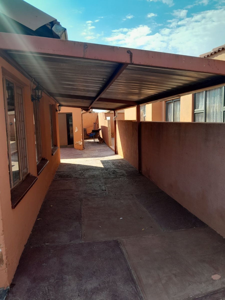 To Let 3 Bedroom Property for Rent in Soshanguve UU Gauteng