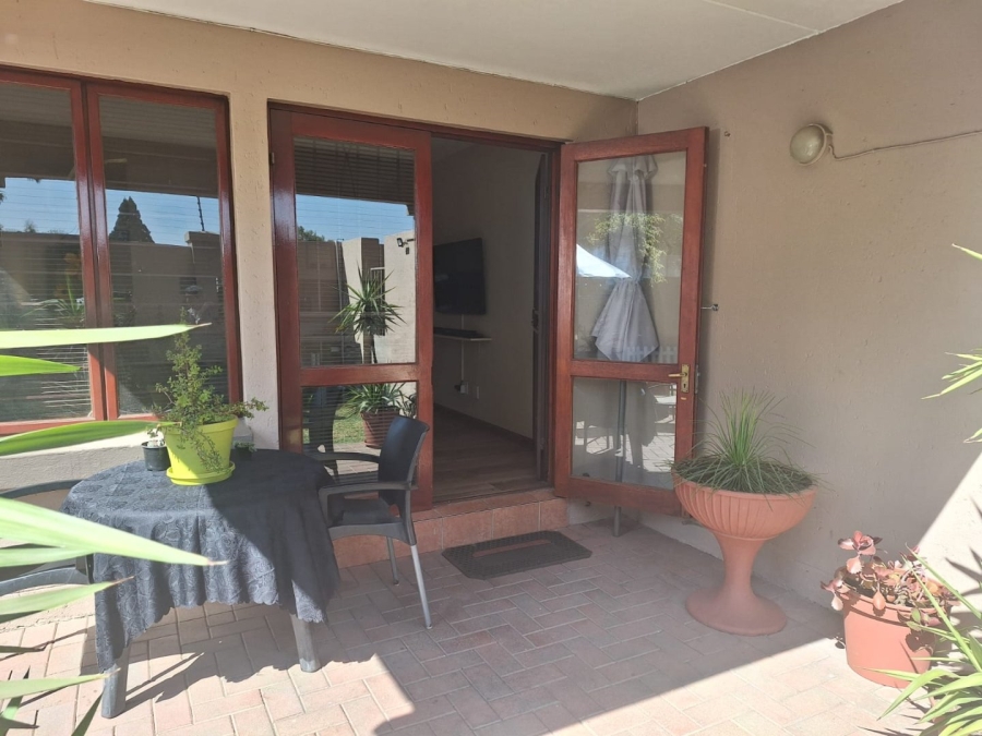 3 Bedroom Property for Sale in Dowerglen Ext 4 Gauteng