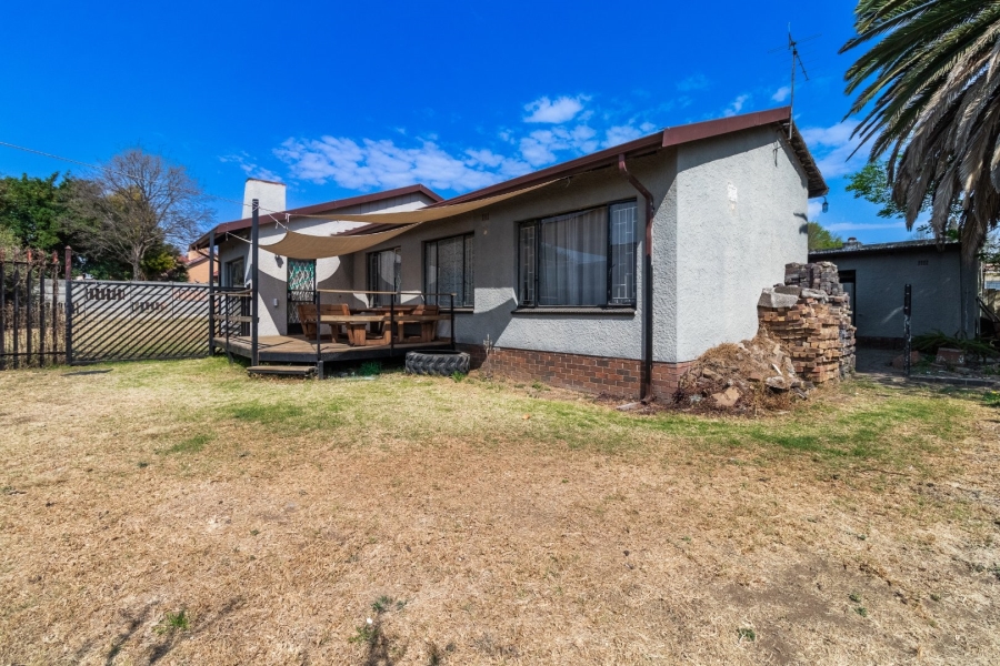 3 Bedroom Property for Sale in Rhodesfield Gauteng