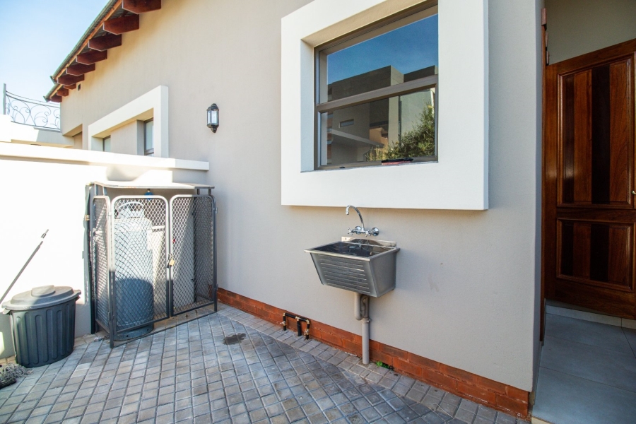 3 Bedroom Property for Sale in Serengeti Lifestyle Estate Gauteng