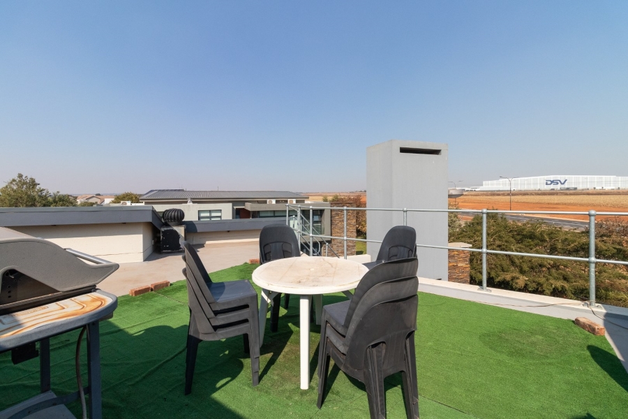 4 Bedroom Property for Sale in Serengeti Lifestyle Estate Gauteng