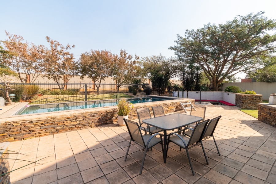 4 Bedroom Property for Sale in Serengeti Lifestyle Estate Gauteng