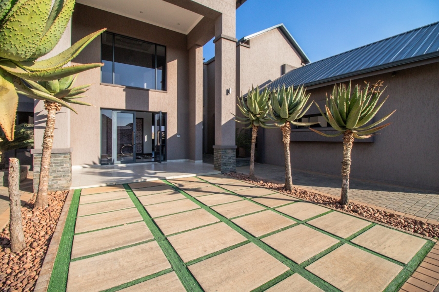 4 Bedroom Property for Sale in Serengeti Lifestyle Estate Gauteng