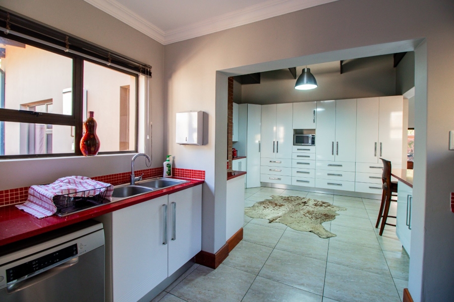 4 Bedroom Property for Sale in Serengeti Lifestyle Estate Gauteng