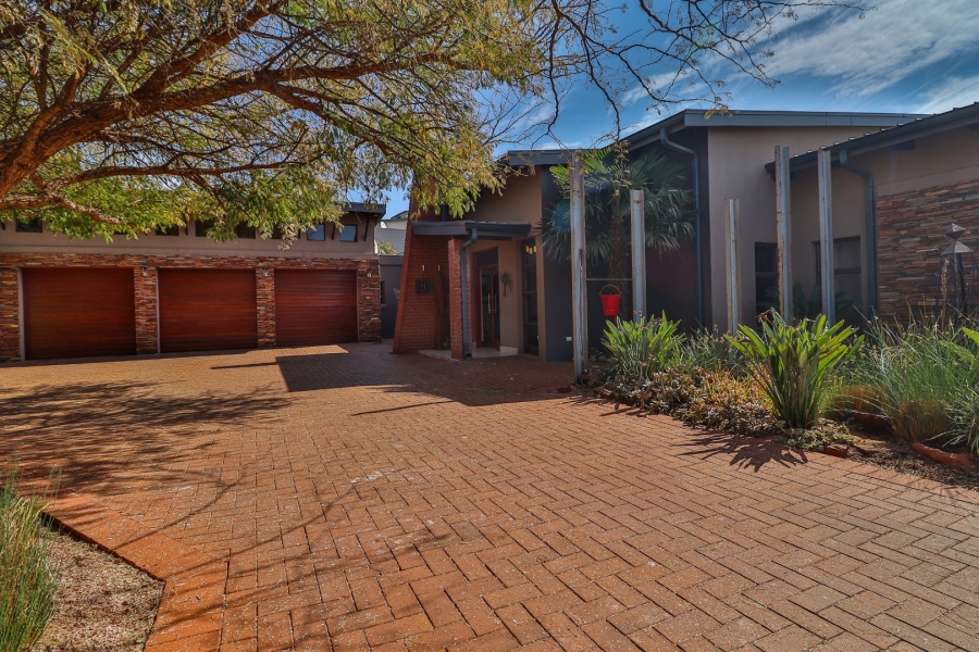 4 Bedroom Property for Sale in Serengeti Lifestyle Estate Gauteng