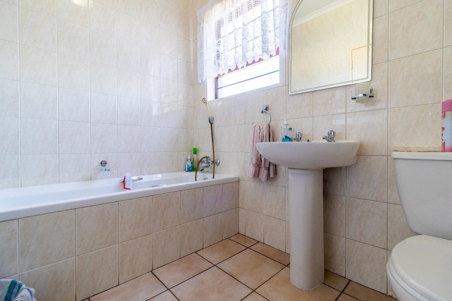 3 Bedroom Property for Sale in Meyersdal Gauteng