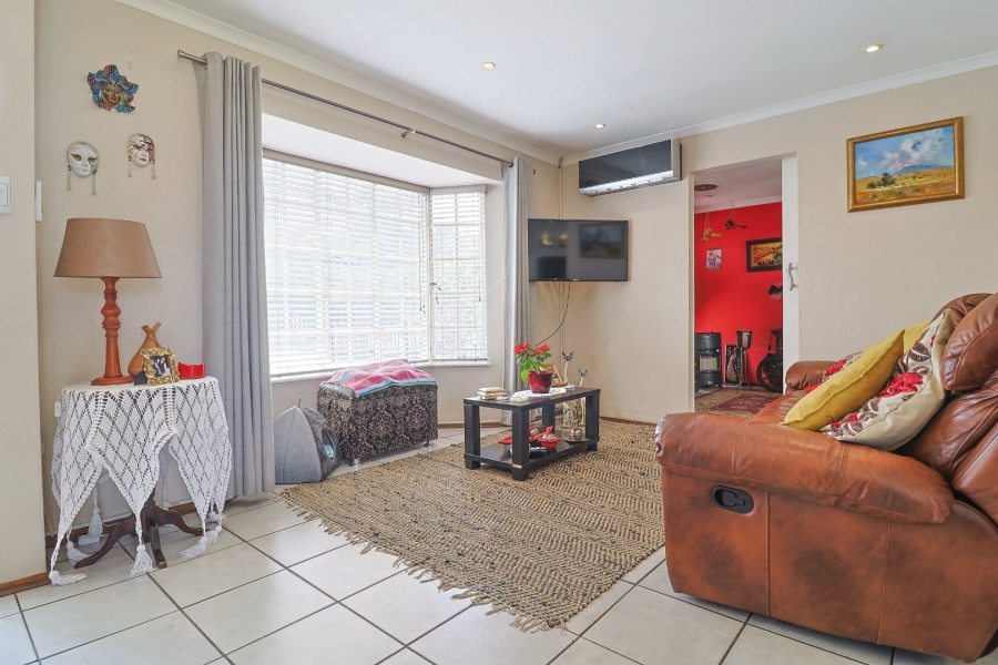 2 Bedroom Property for Sale in Ormonde Gauteng