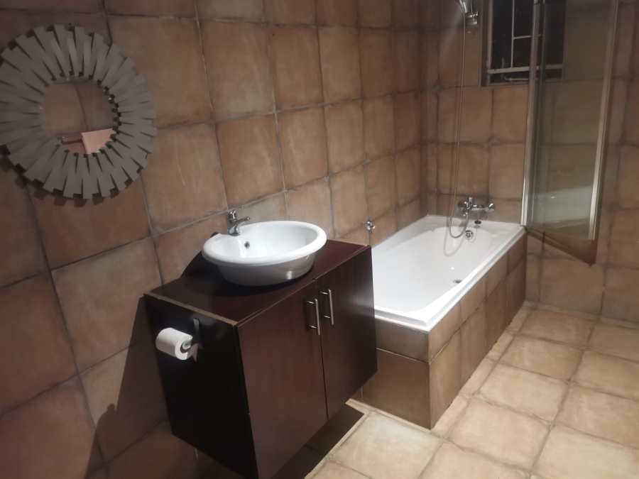 4 Bedroom Property for Sale in Edleen Gauteng