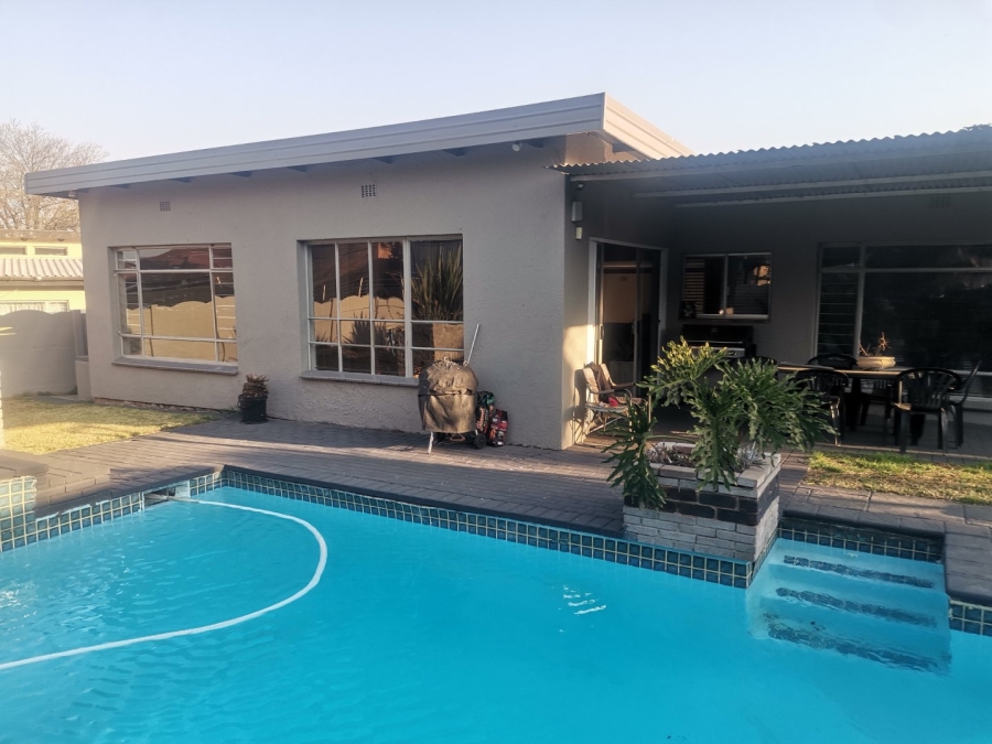 4 Bedroom Property for Sale in Edleen Gauteng