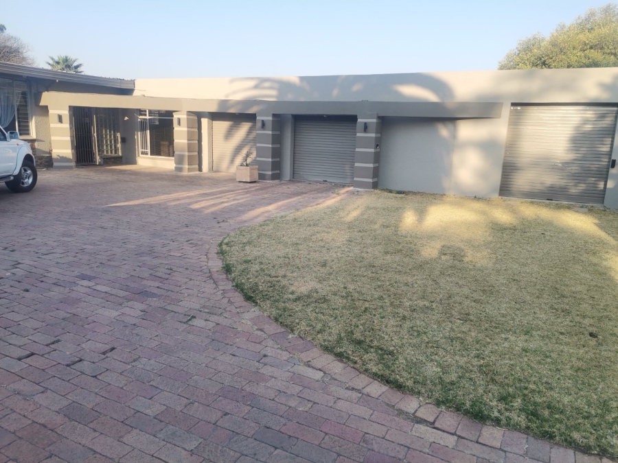 4 Bedroom Property for Sale in Edleen Gauteng