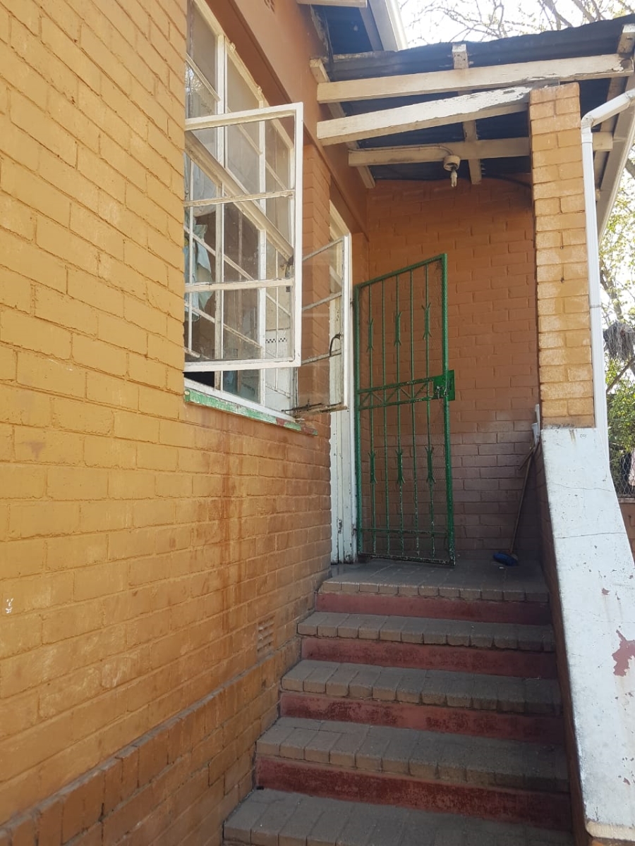 4 Bedroom Property for Sale in Lorentzville Gauteng