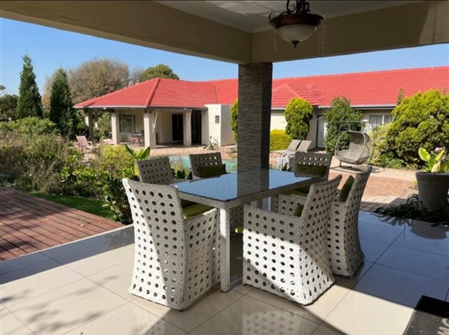 8 Bedroom Property for Sale in Randjesfontein A H Gauteng