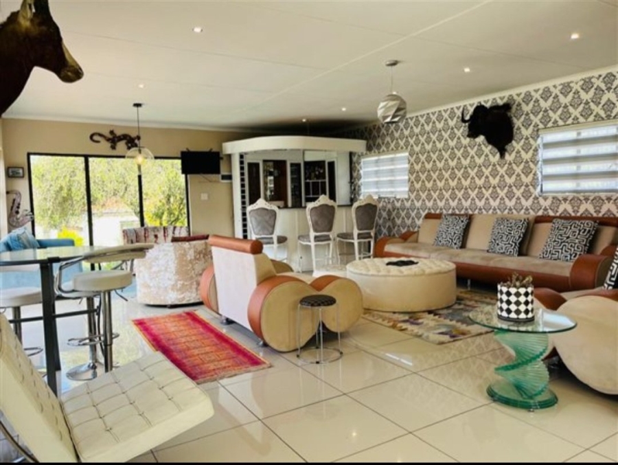 8 Bedroom Property for Sale in Randjesfontein A H Gauteng