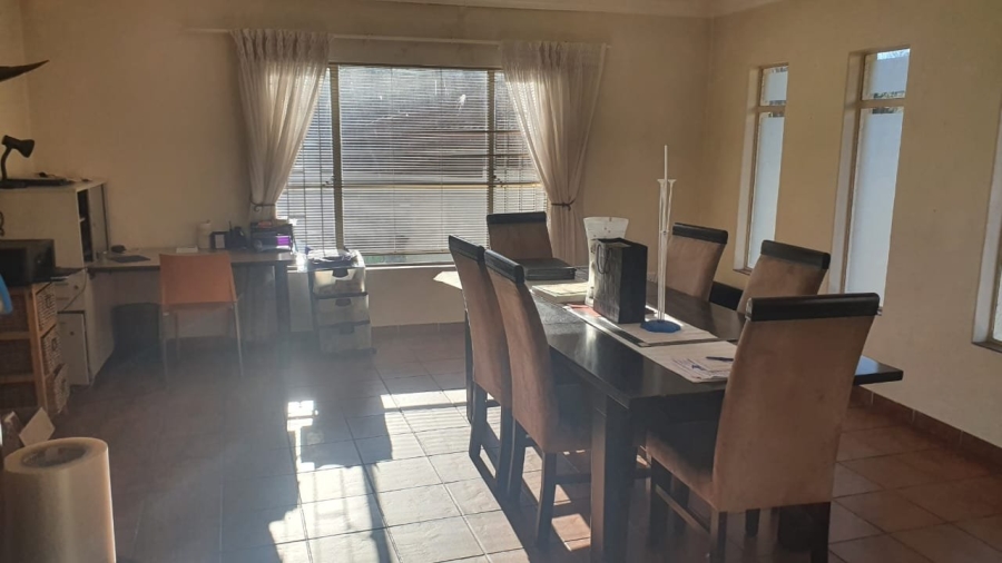 4 Bedroom Property for Sale in Amandasig Gauteng