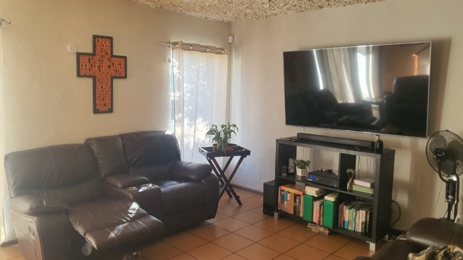 4 Bedroom Property for Sale in Amandasig Gauteng