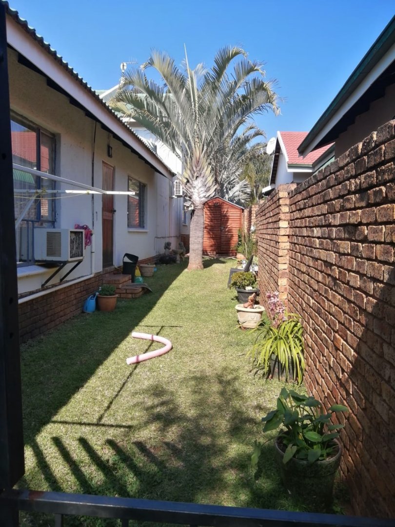 4 Bedroom Property for Sale in Amandasig Gauteng