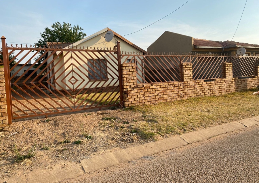 3 Bedroom Property for Sale in Mahube Valley Gauteng