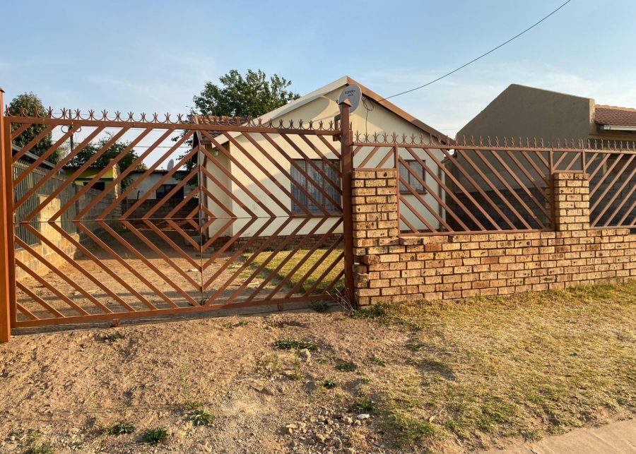 3 Bedroom Property for Sale in Mahube Valley Gauteng