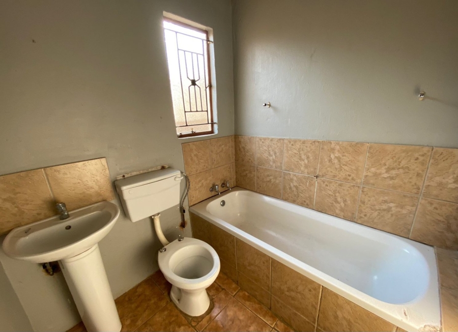 3 Bedroom Property for Sale in Mahube Valley Gauteng