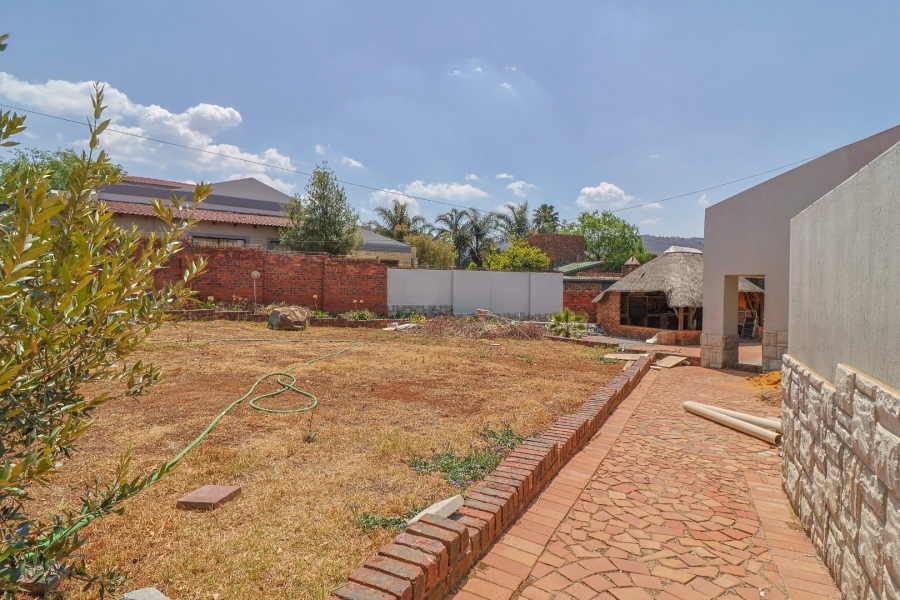 3 Bedroom Property for Sale in Glenvista Gauteng