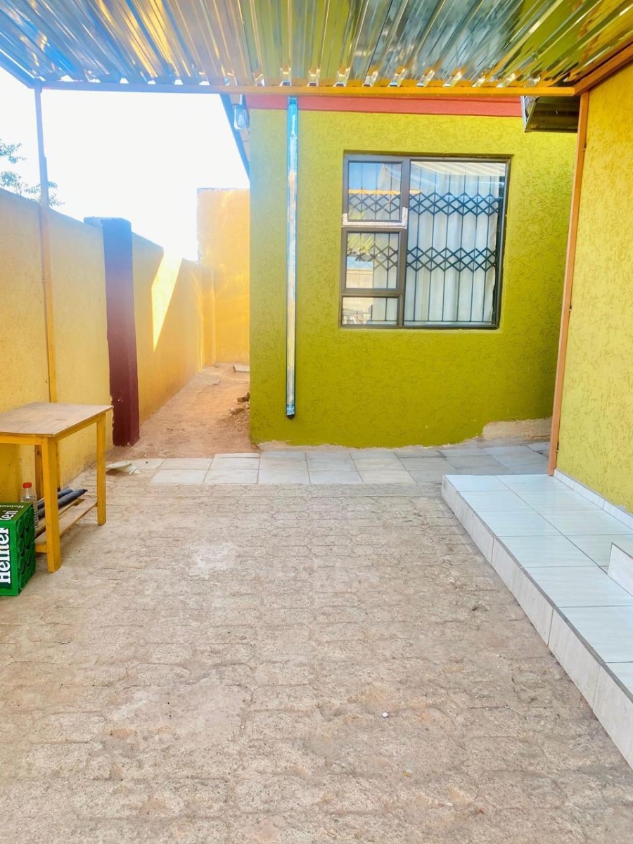 2 Bedroom Property for Sale in Mofolo Gauteng