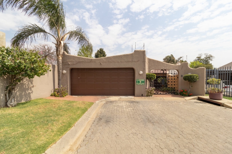 3 Bedroom Property for Sale in Ormonde Gauteng