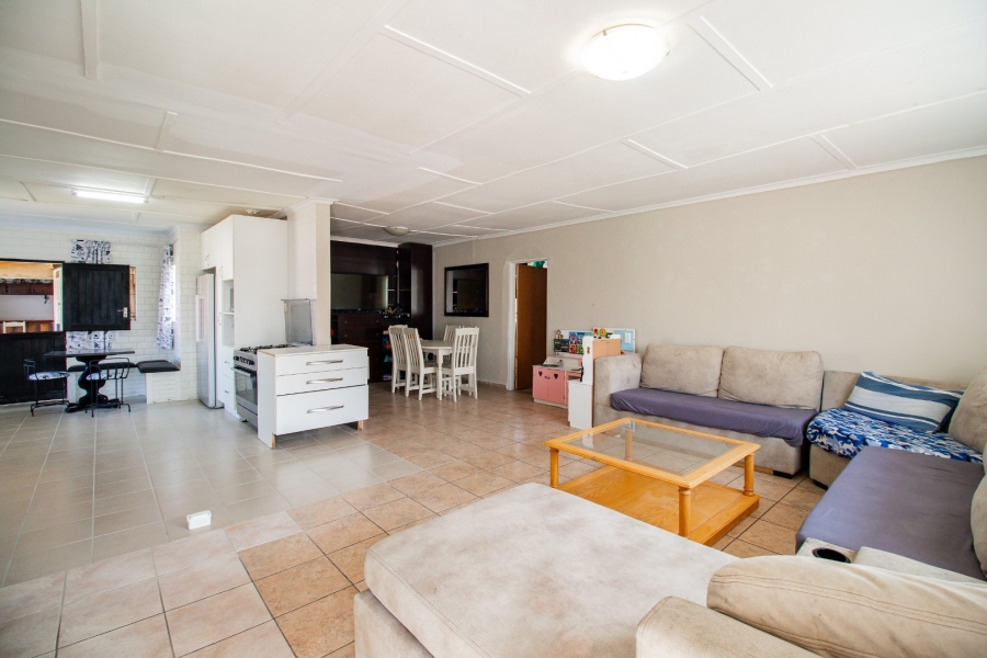 3 Bedroom Property for Sale in Bonaero Park Gauteng