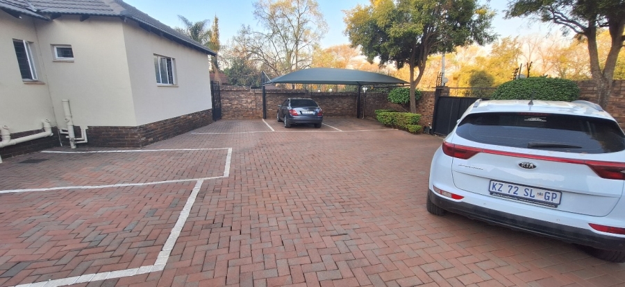  Bedroom Property for Sale in Lynnwood Glen Gauteng