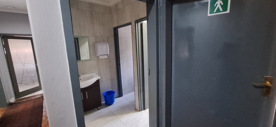  Bedroom Property for Sale in Lynnwood Glen Gauteng