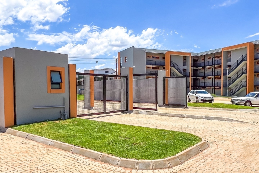 2 Bedroom Property for Sale in Protea Glen Gauteng