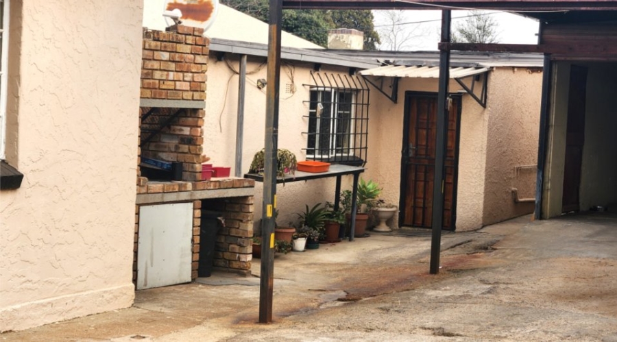 6 Bedroom Property for Sale in Primrose East Gauteng