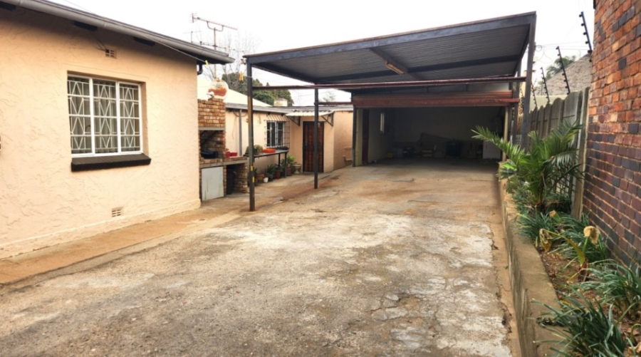 6 Bedroom Property for Sale in Primrose East Gauteng