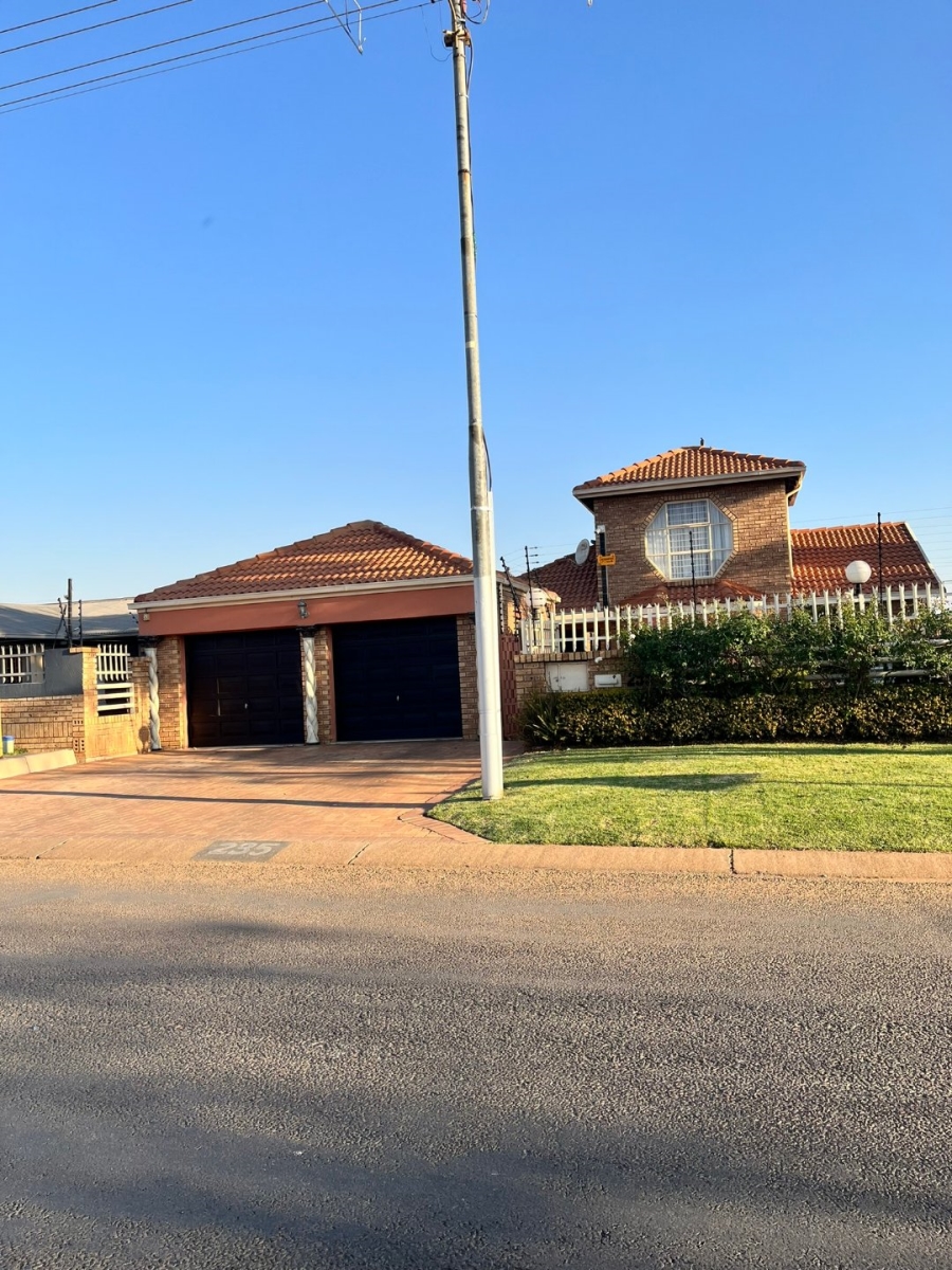 3 Bedroom Property for Sale in Eersterust Gauteng