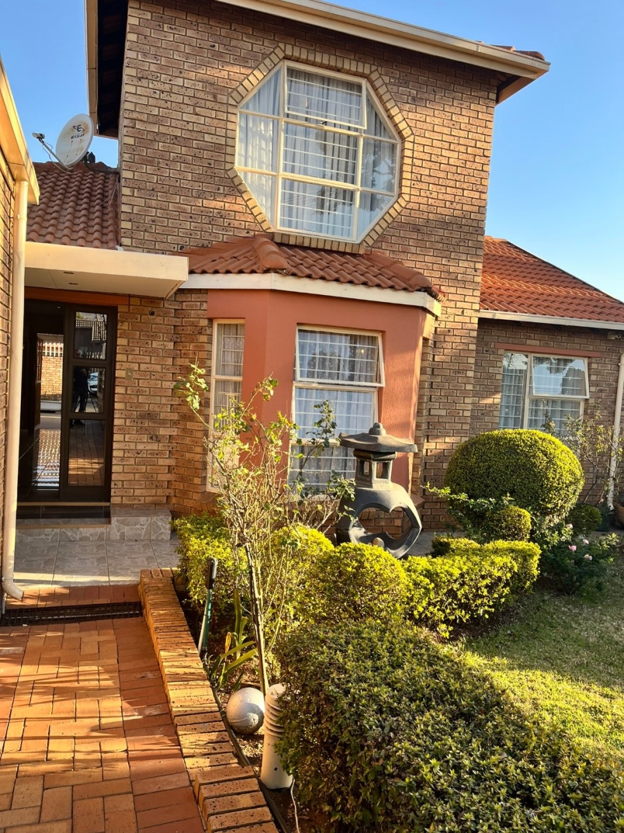 3 Bedroom Property for Sale in Eersterust Gauteng