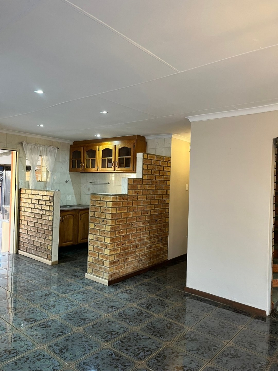 3 Bedroom Property for Sale in Eersterust Gauteng