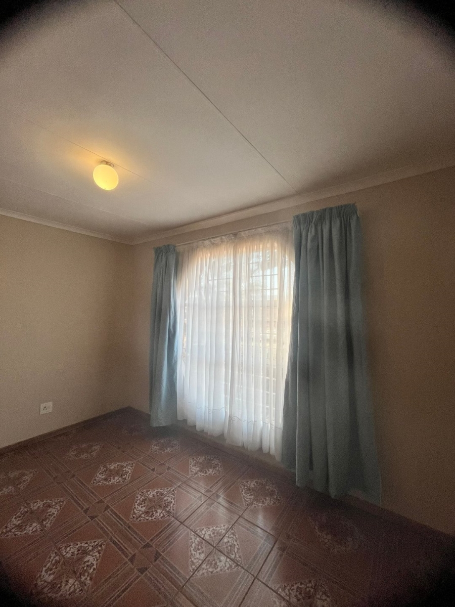 3 Bedroom Property for Sale in Eersterust Gauteng