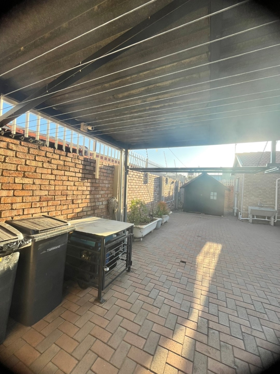 3 Bedroom Property for Sale in Eersterust Gauteng