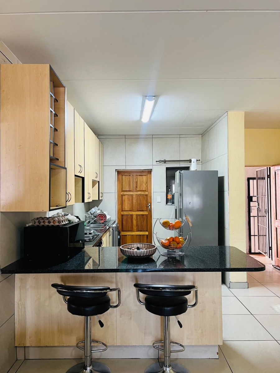 To Let 1 Bedroom Property for Rent in Northgate Gauteng