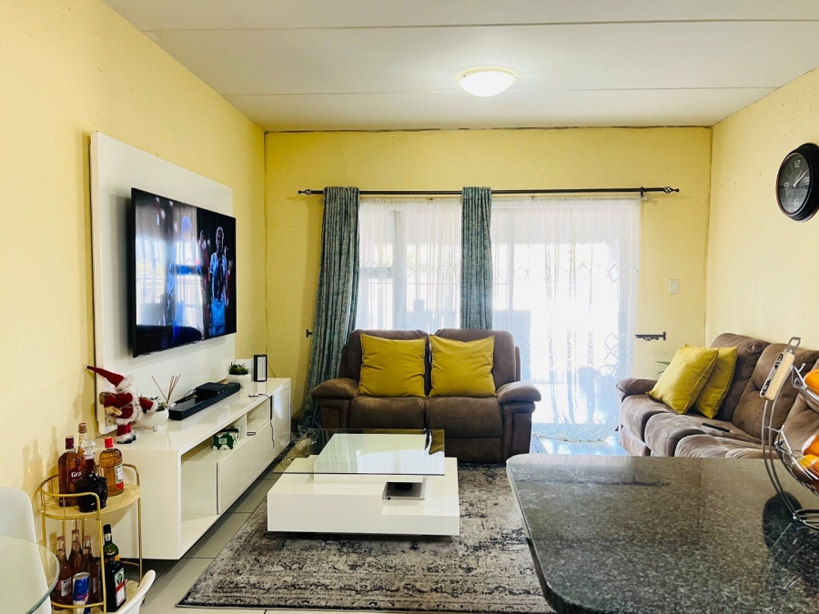 To Let 1 Bedroom Property for Rent in Northgate Gauteng