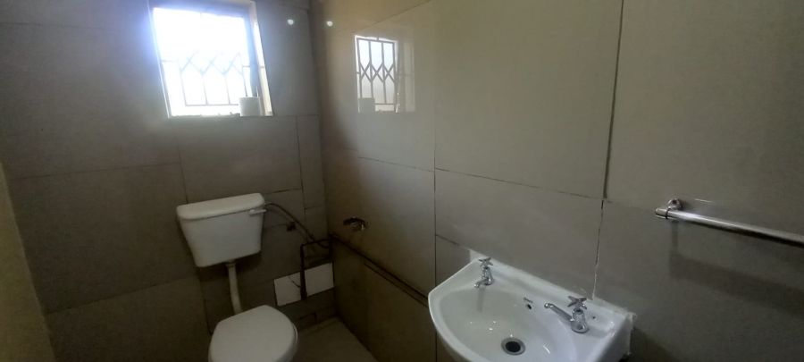 4 Bedroom Property for Sale in Mountain View Gauteng