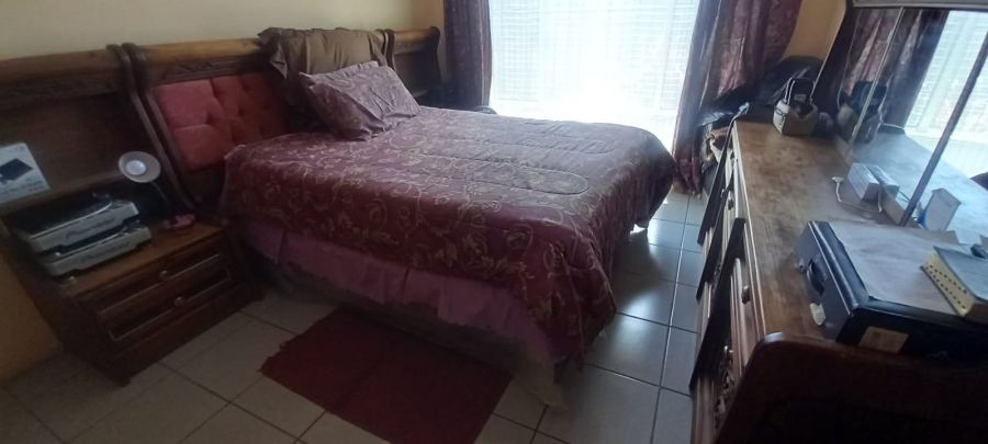 4 Bedroom Property for Sale in Mountain View Gauteng