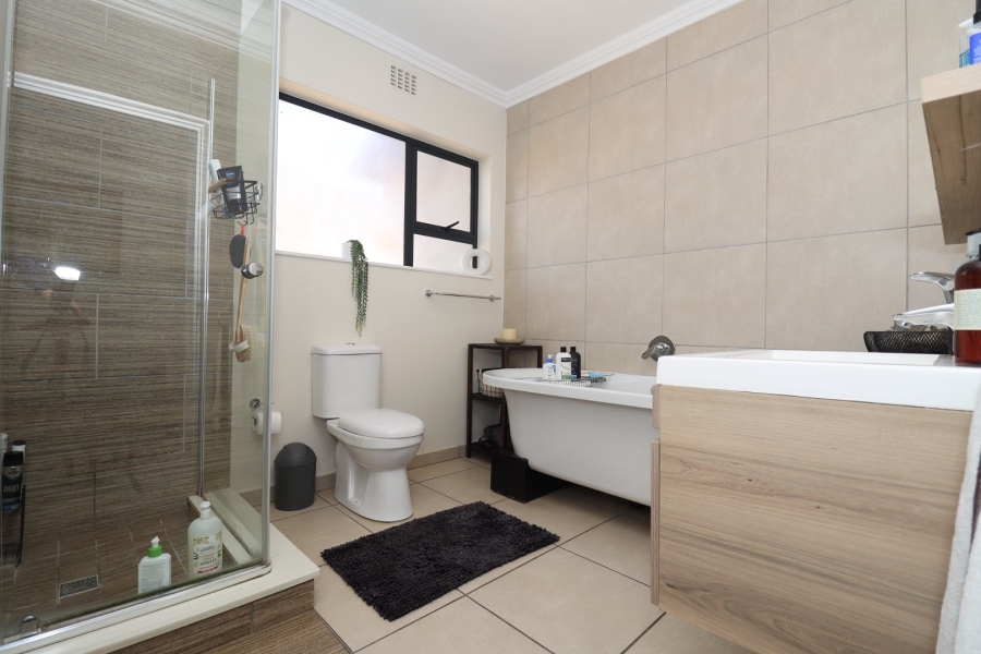 4 Bedroom Property for Sale in Amorosa Gauteng