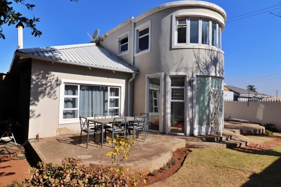 5 Bedroom Property for Sale in Primrose Hill Gauteng