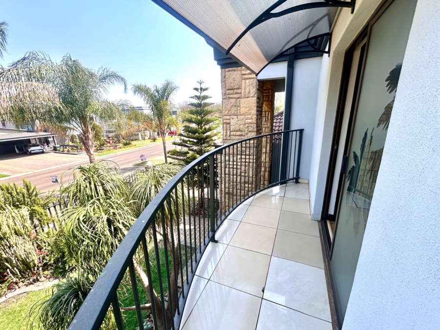 6 Bedroom Property for Sale in Montana Tuine Gauteng