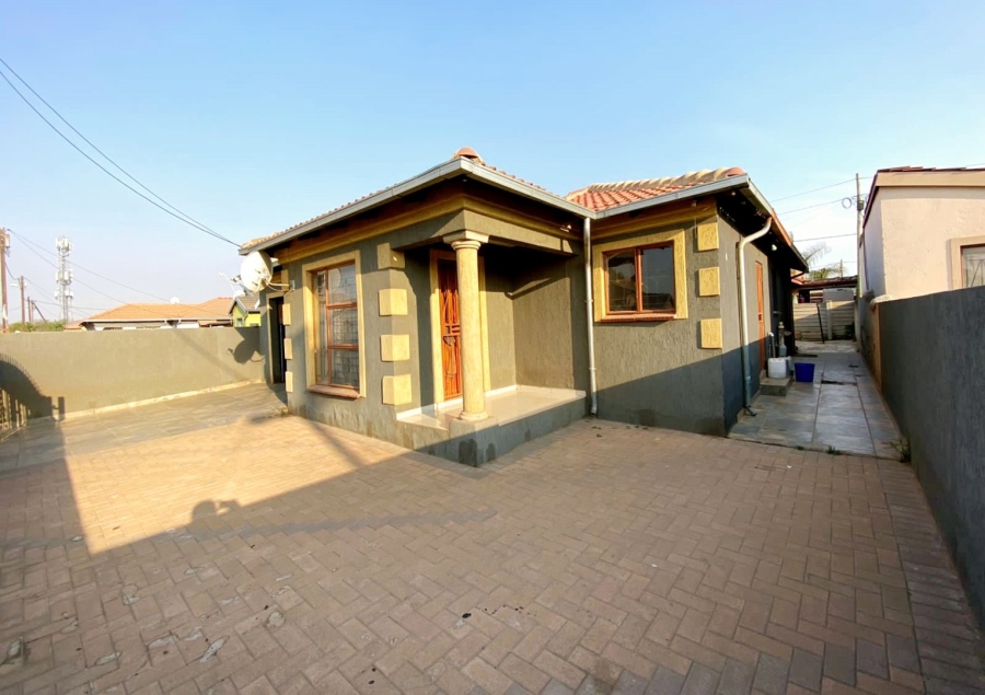 3 Bedroom Property for Sale in Mahube Valley Gauteng