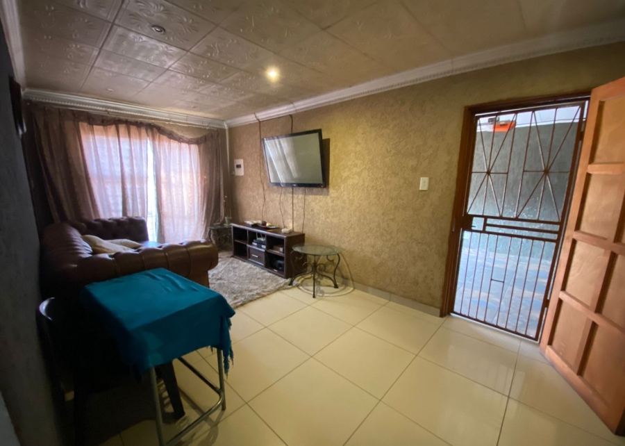 3 Bedroom Property for Sale in Mahube Valley Gauteng